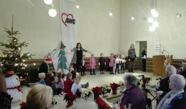 Die Tanzmäuse feiern Weihnachten mit dem AWO Ortsverein